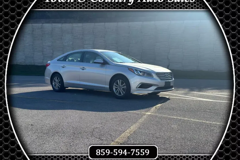 2017 Hyundai Sonata SE photo 1