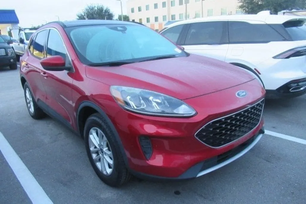 2020 Ford Escape SE photo 1
