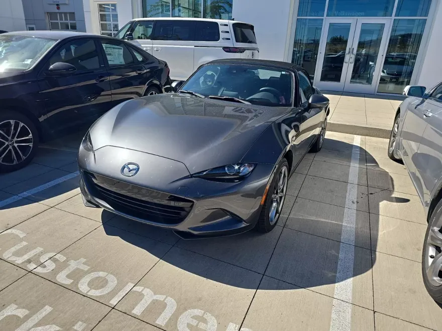 2023 Mazda MX-5 Miata Miata Grand Touring photo 1