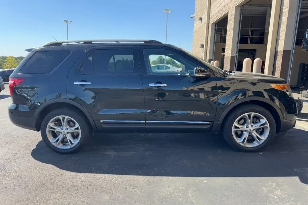 2015 Ford Explorer Limited photo 1