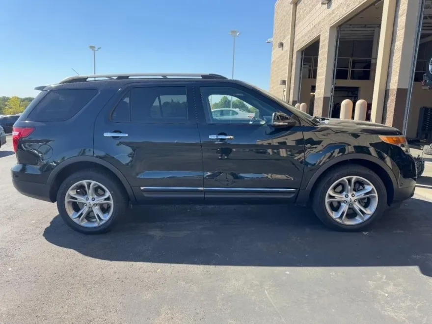 2015 Ford Explorer Limited photo 1