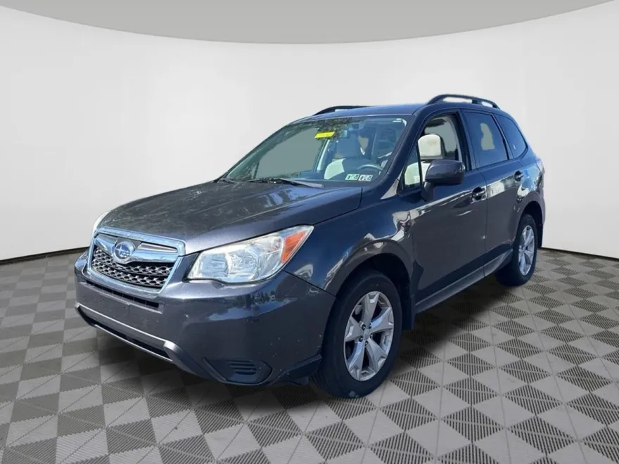 2015 Subaru Forester 2.5i Premium photo 1