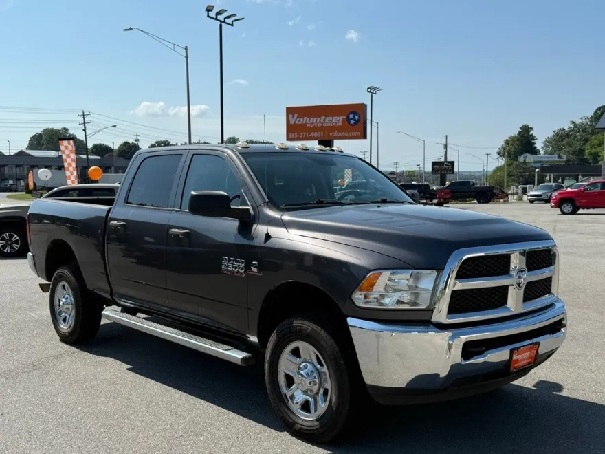 2018 Ram 2500 Tradesman photo 1