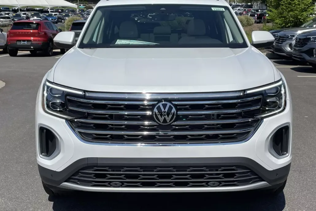 2026 Volkswagen Atlas SE Technology photo 1