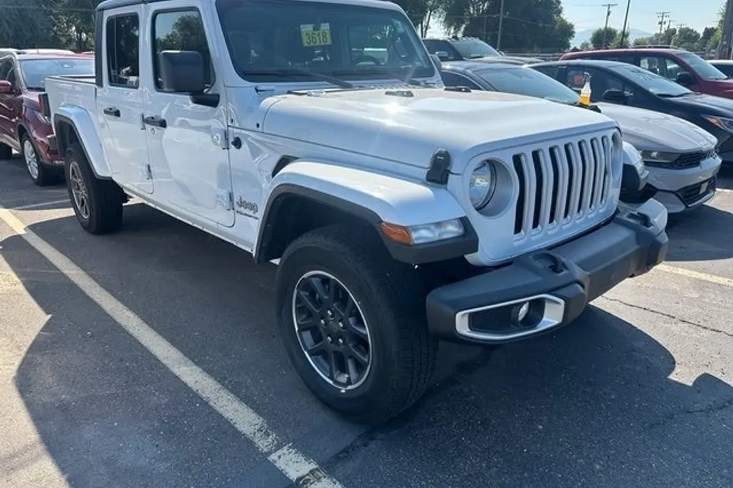 2023 Jeep Gladiator Overland photo 1