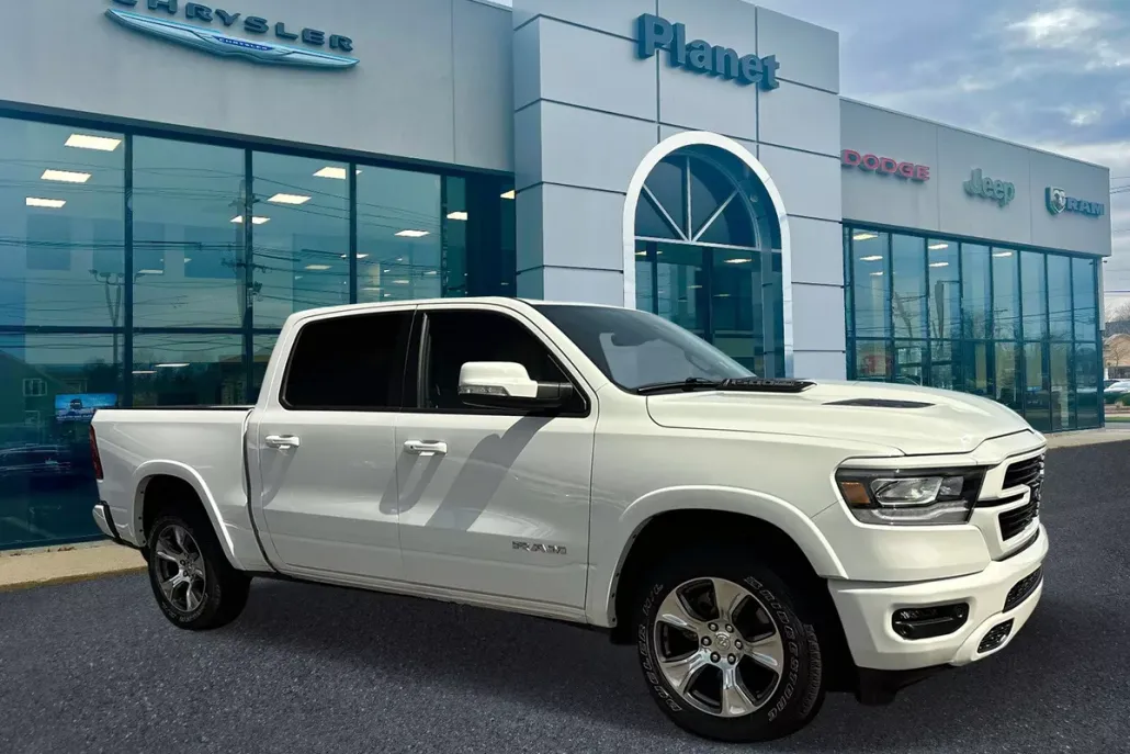 2022 Ram 1500 Laramie photo 1