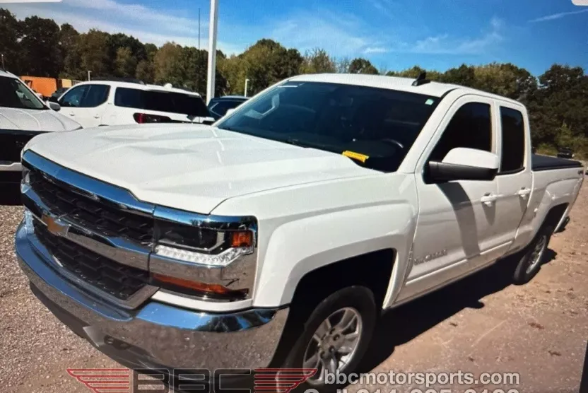 2018 Chevrolet Silverado 1500 LT1 photo 1