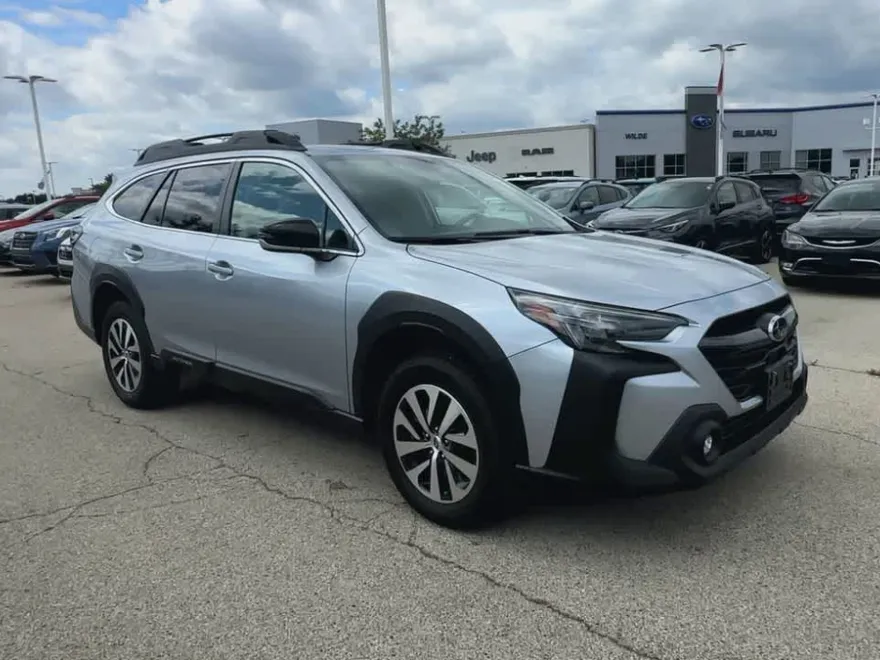 2025 Subaru Outback Premium photo 1