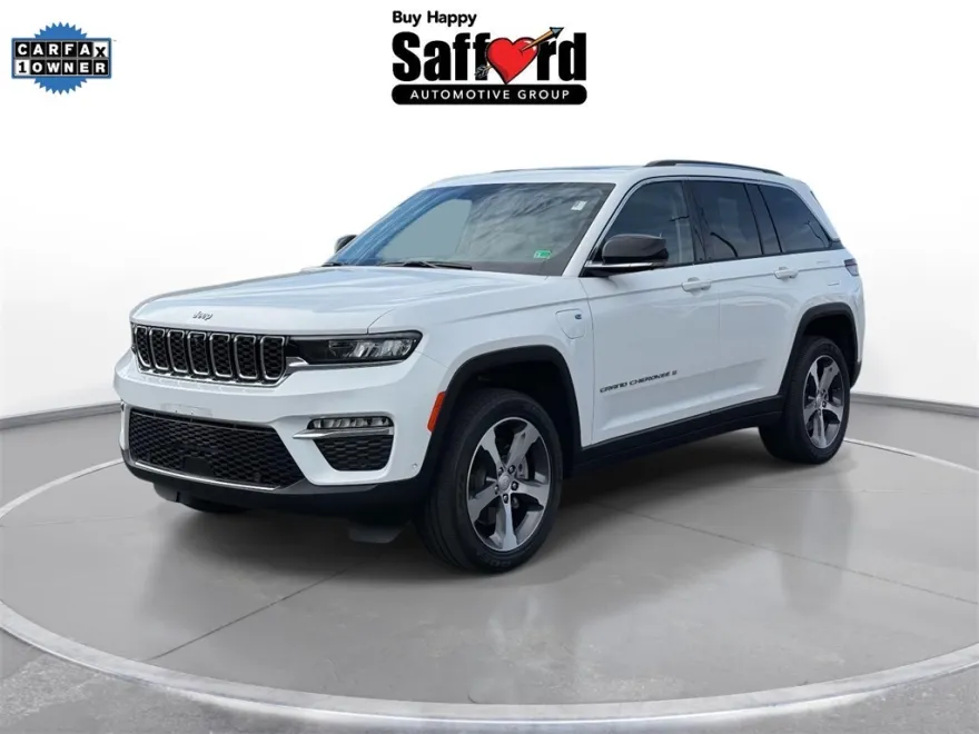 2023 Jeep Cherokee 4xe photo 1