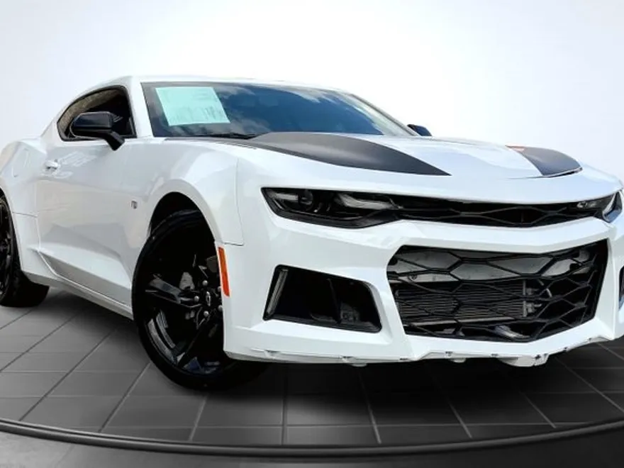 2023 Chevrolet Camaro 2LT 3LT photo 1