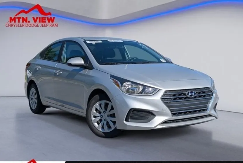 2021 Hyundai Accent SE photo 1