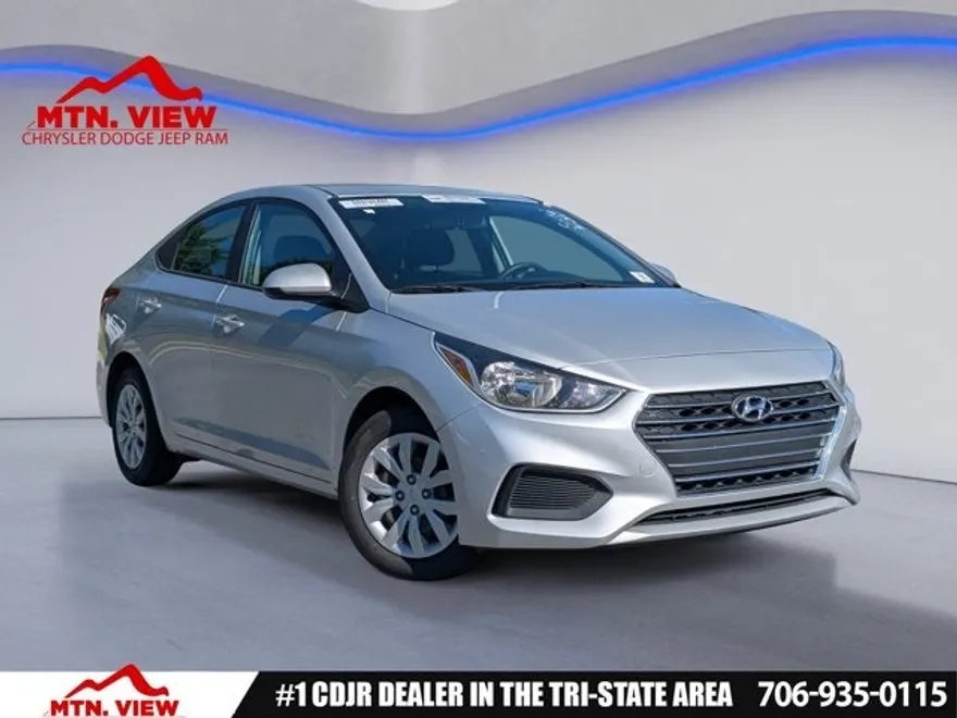 2021 Hyundai Accent SE photo 1