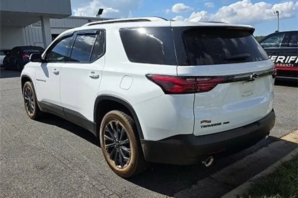 2023 Chevrolet Traverse RS photo 1