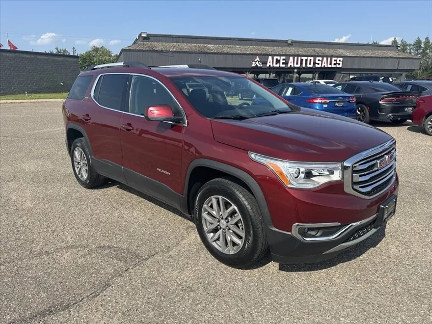 2017 Gmc Acadia SLE photo 1