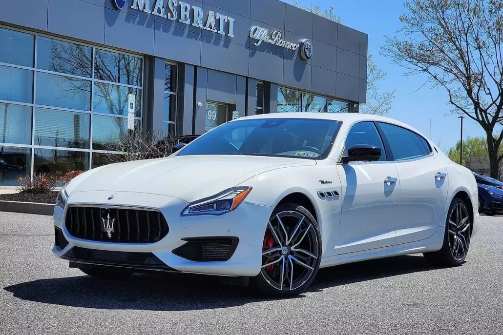 2024 Maserati Quattroporte Modena photo 1