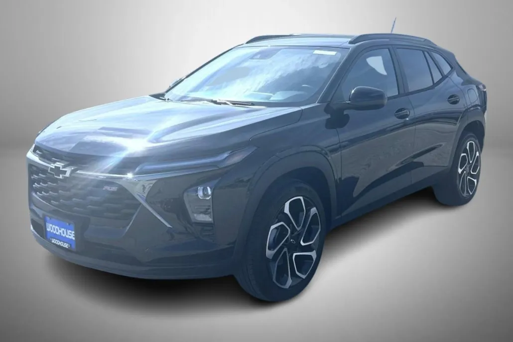 2025 Chevrolet Trax photo 1