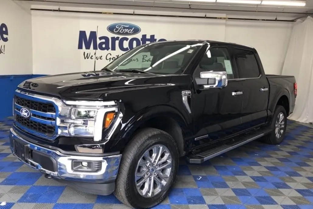 2025 Ford F-150 Lariat photo 1