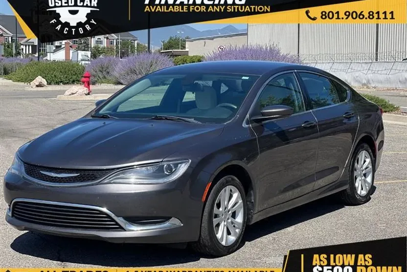 2015 Chrysler 200 Limited photo 1
