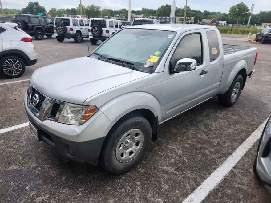 2021 Nissan Frontier King Cab S photo 1