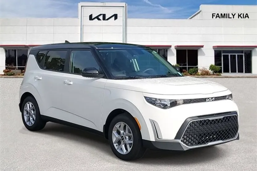 2025 Kia Soul S photo 1