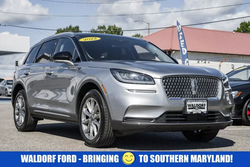 2022 Lincoln Corsair Standard photo 1