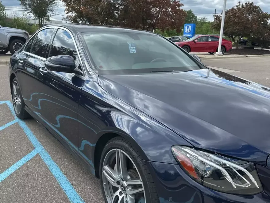 2020 Mercedes Benz E 350 Sedan photo 1