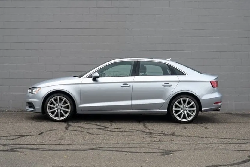 2016 Audi A3 2.0T Premium Plus Quattro photo 1