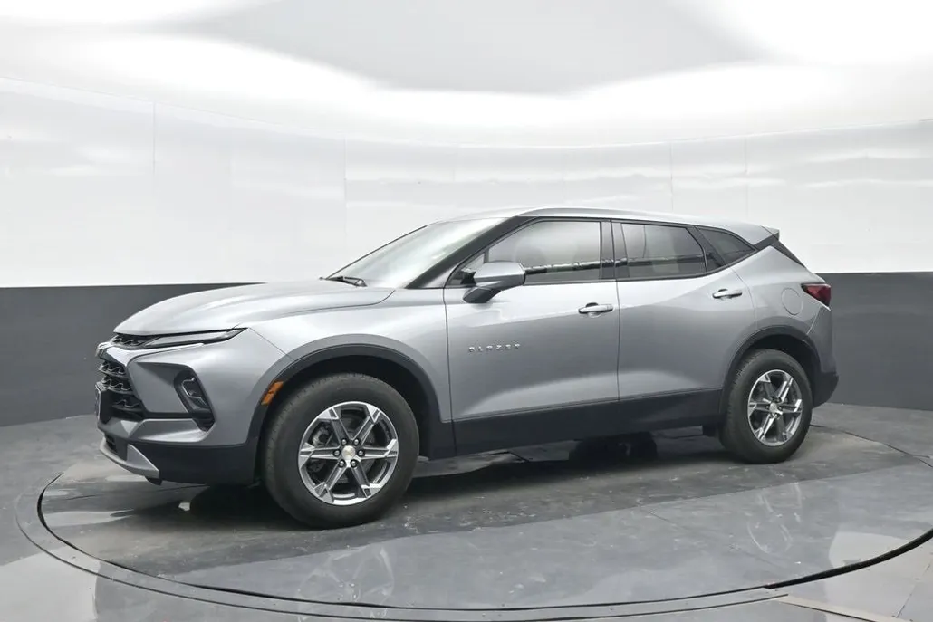 2023 Chevrolet Blazer 2LT photo 1