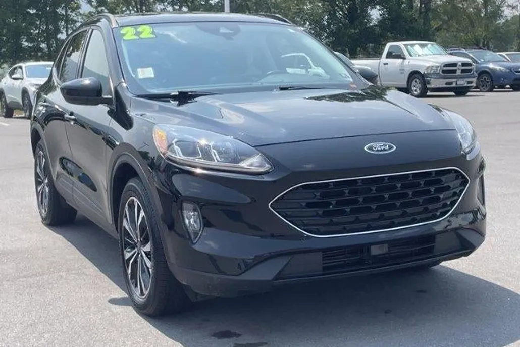 2022 Ford Escape SEL photo 1