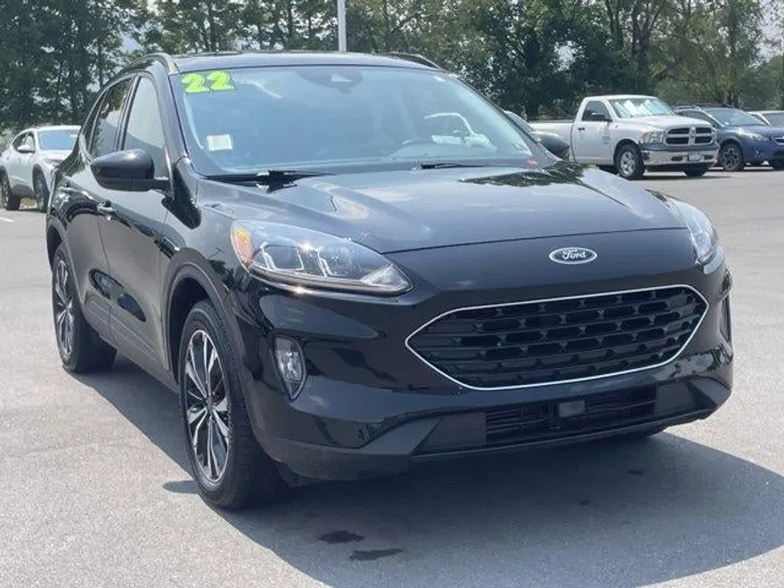 2022 Ford Escape SEL photo 1