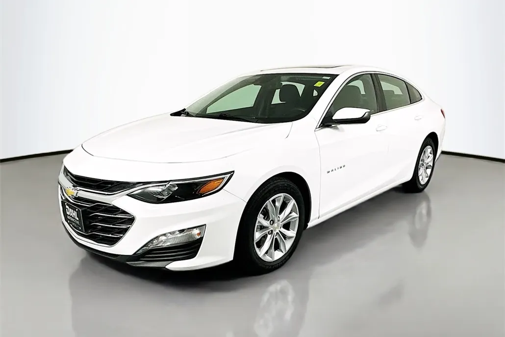 2024 Chevrolet Malibu 1LT photo 1