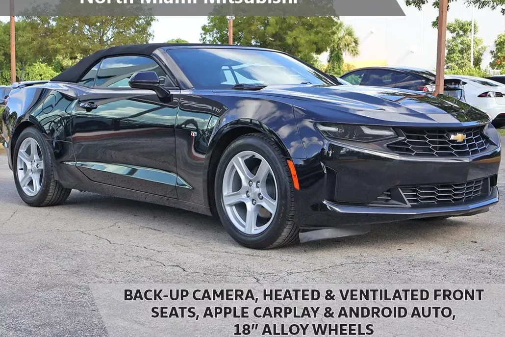 2023 Chevrolet Camaro 2LT photo 1