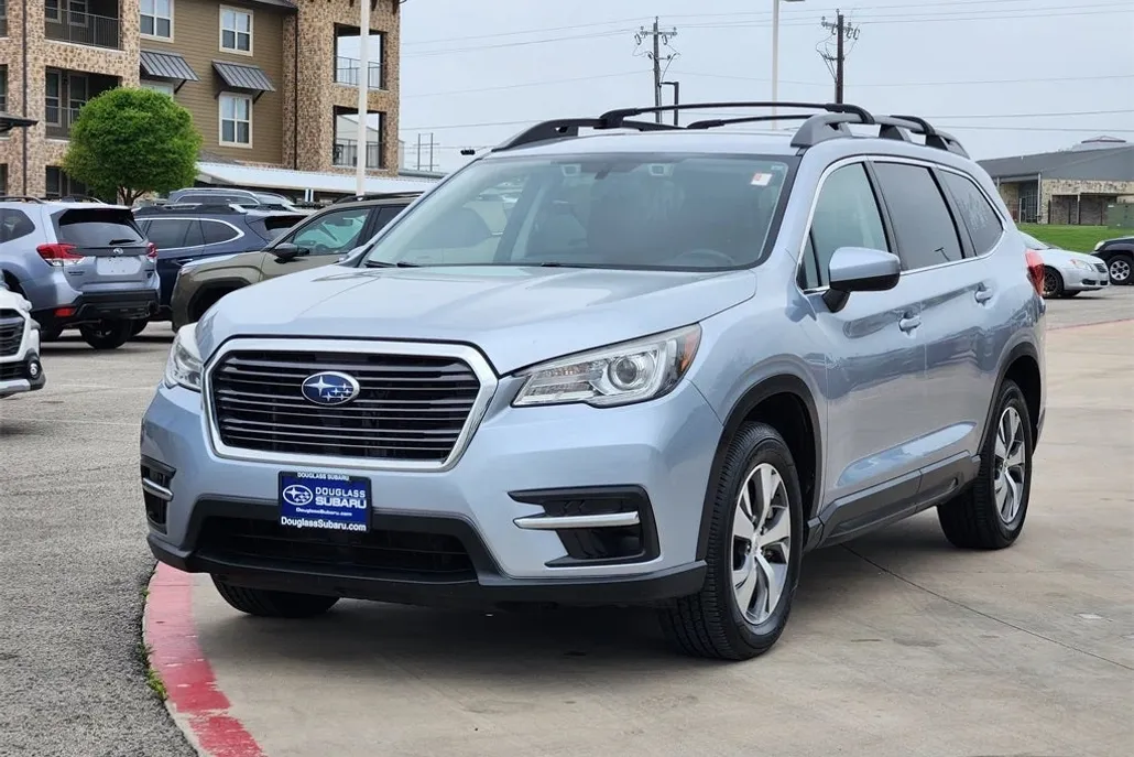 2022 Subaru Ascent Premium photo 1