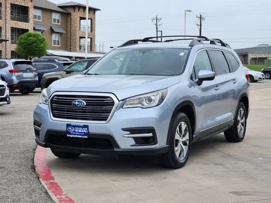 2022 Subaru Ascent Premium photo 1