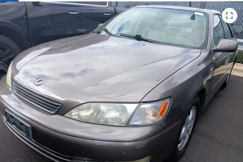 1997 Lexus ES 300 photo 1