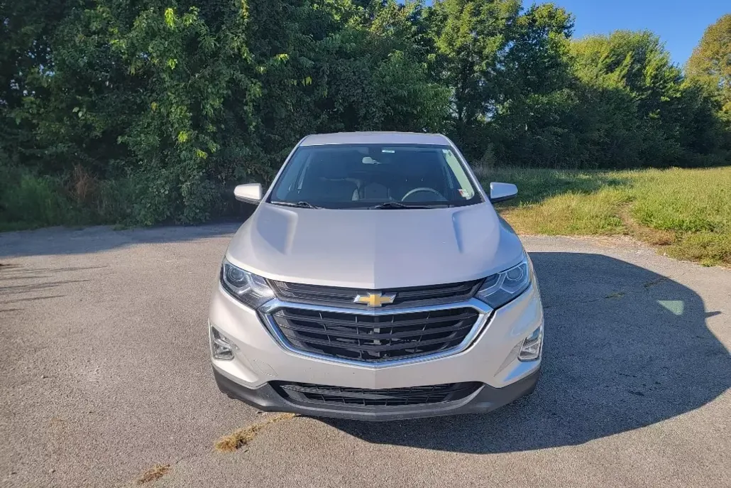 2018 Chevrolet Equinox LT photo 1