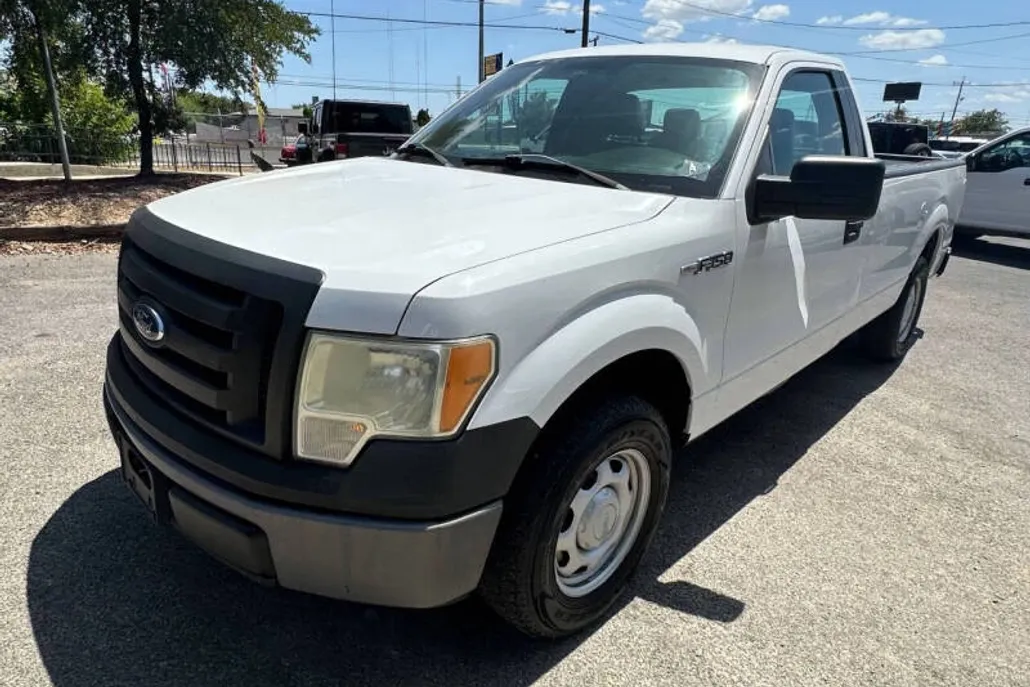 2011 Ford F-150 XL photo 1