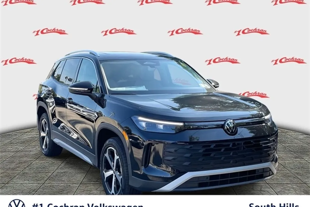2025 Volkswagen Tiguan SE photo 1