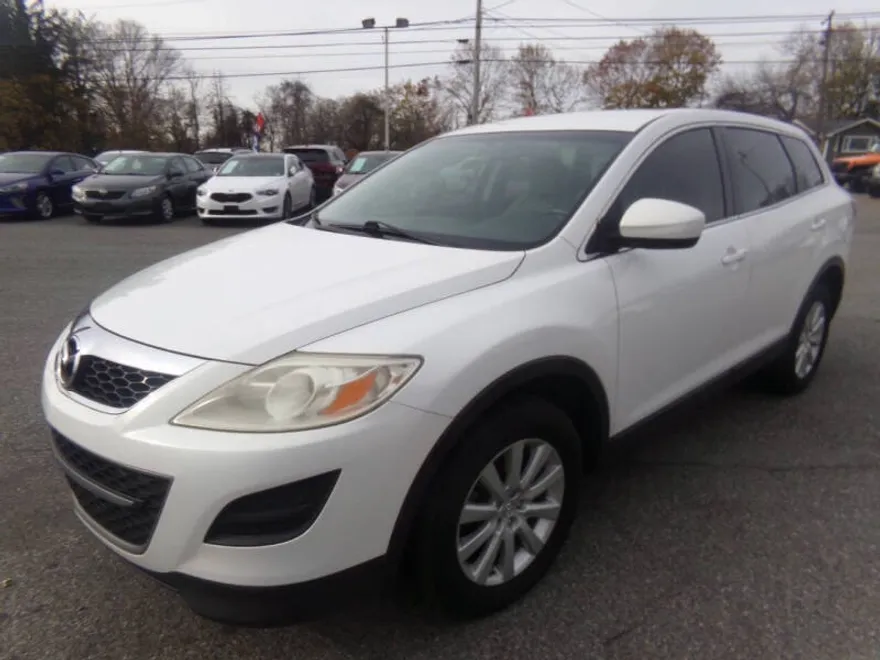 2010 Mazda CX-9 Sport photo 1