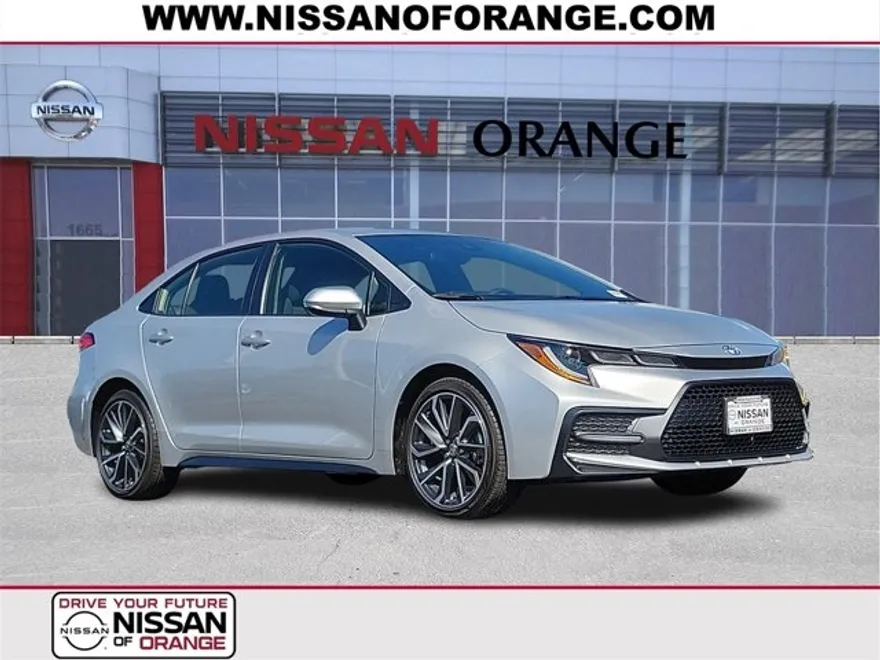 2022 Toyota Corolla SE photo 1
