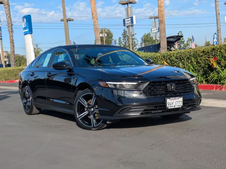 2023 Honda Accord Hybrid Sport photo 1