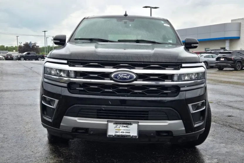 2023 Ford Expedition MAX Limited photo 1