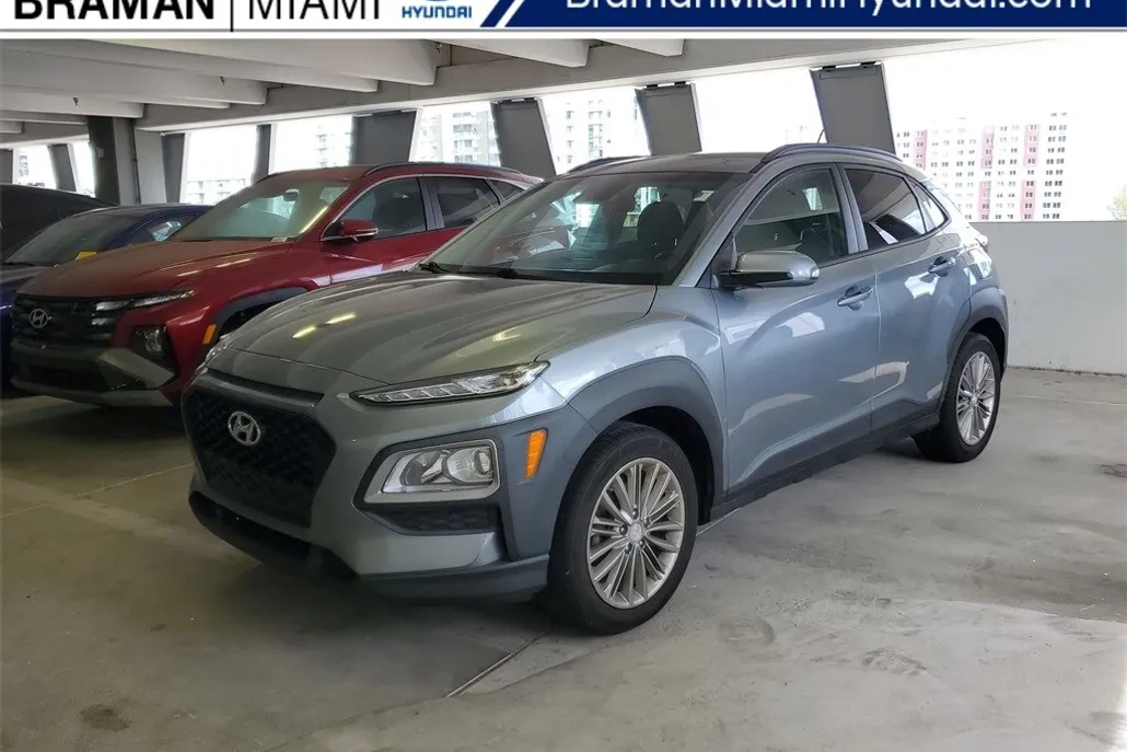 2020 Hyundai Kona SEL photo 1