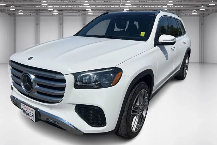 2024 Mercedes Benz GLS 450 4MATIC photo 1