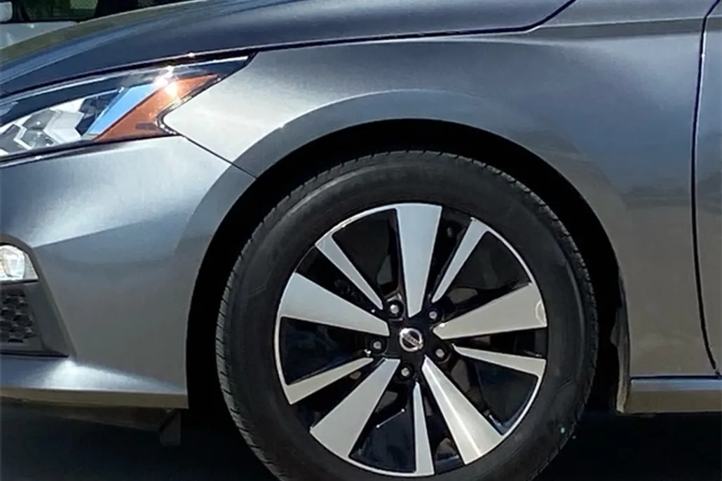 2022 Nissan Altima 2.5 SV photo 1