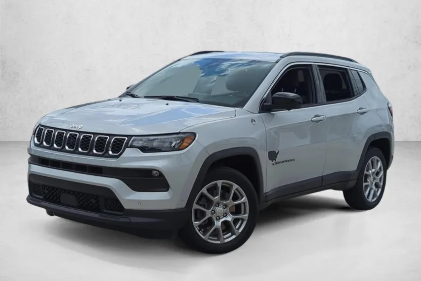 2024 Jeep Compass Latitude Lux photo 1