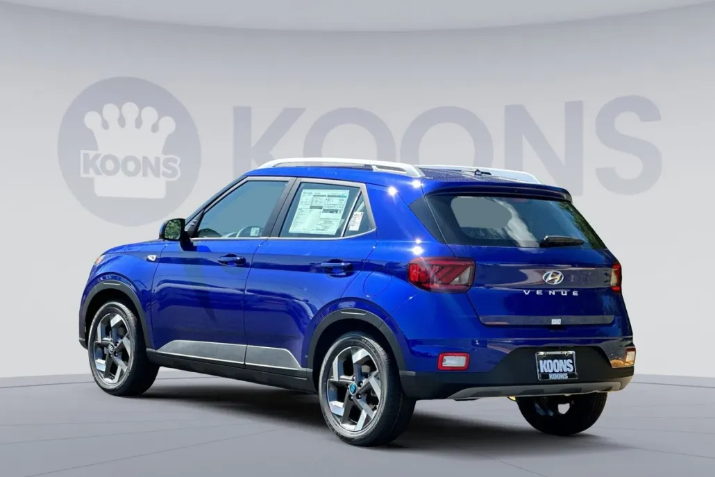 2025 Hyundai Venue SEL Limited photo 1