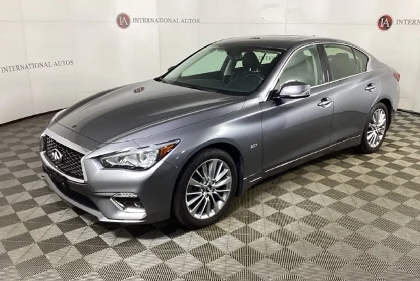 2018 Infiniti Q50 3.0t LUXE photo 1