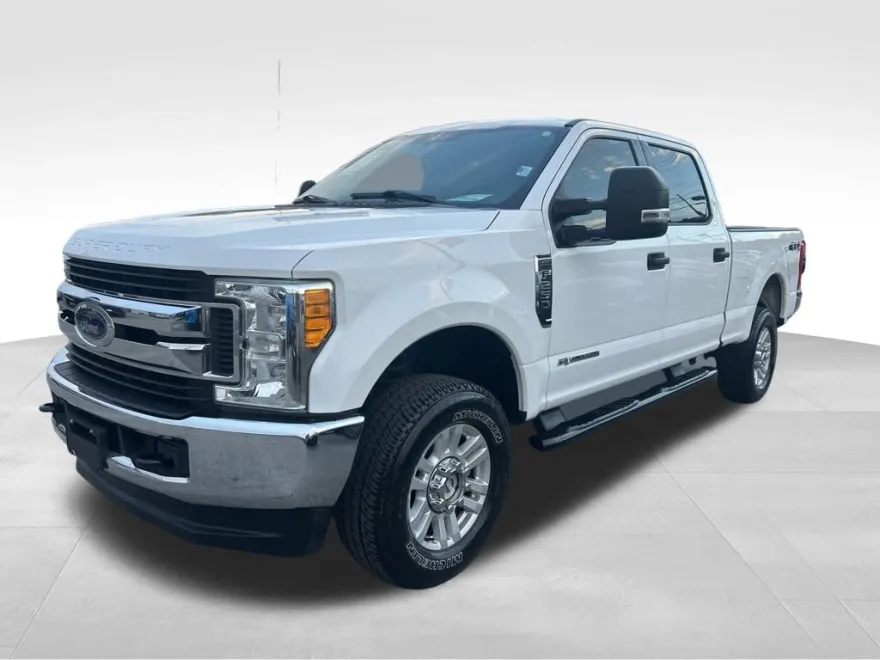 2017 Ford F-250 XLT photo 1
