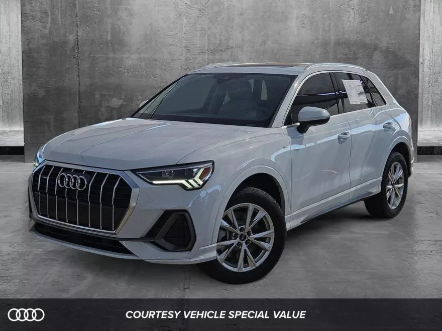 2025 Audi Q3 45 TFSI S line Premium photo 1